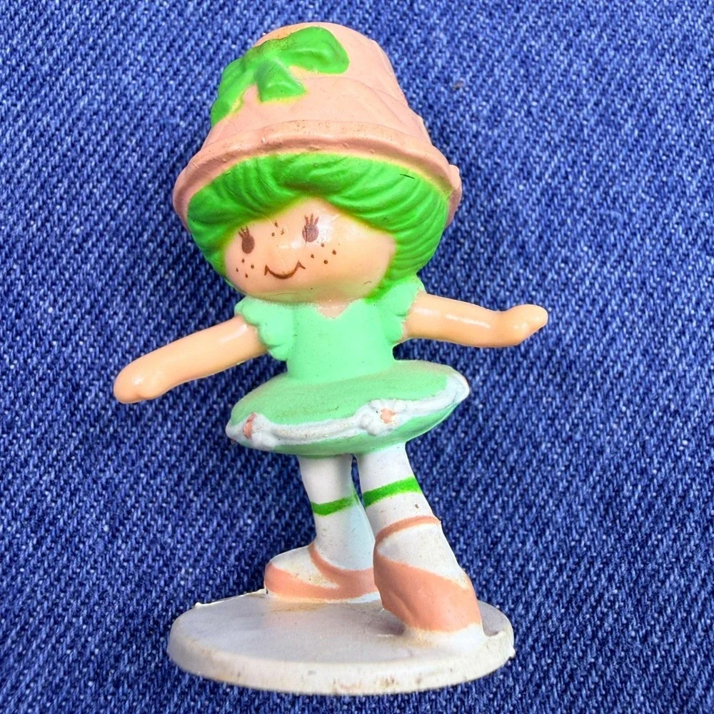 Vintage 1982 Strawberry Shortcake Lime Chiffon Ballerina PVC Figure AGC